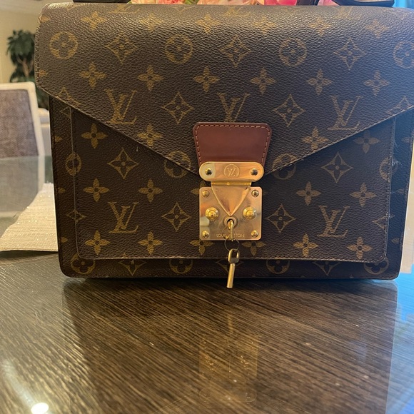 ✨Authentic Monceau Louis Vuitton Bag✨ - Picture 13 of 16